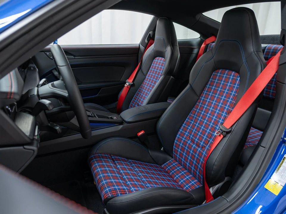 2026 Porsche 992 Carrera T - Image 5 of 31