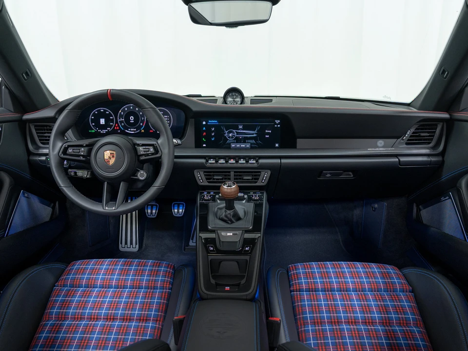 2026 Porsche 992 Carrera T - Image 24 of 31
