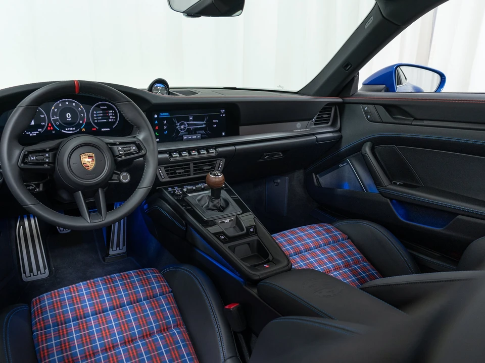 2026 Porsche 992 Carrera T - Image 25 of 31