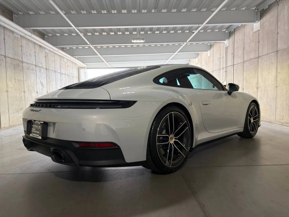 2026 Porsche 992 Carrera T - Image 5 of 5