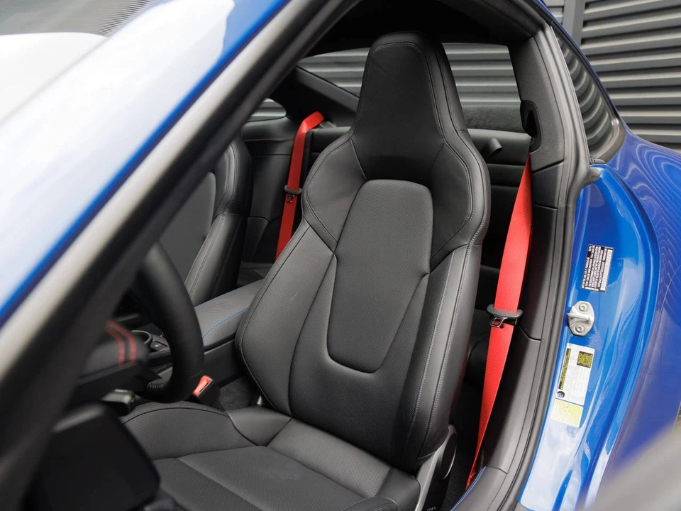 2026 Porsche 992 Carrera T - Image 5 of 5