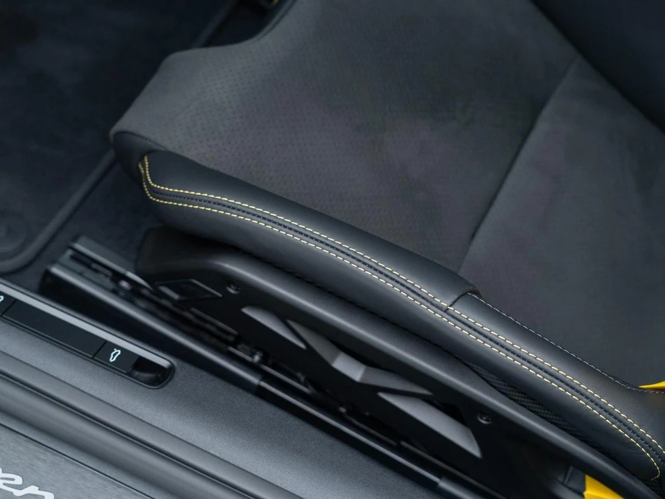 2026 Porsche 992 Carrera T - Image 16 of 31