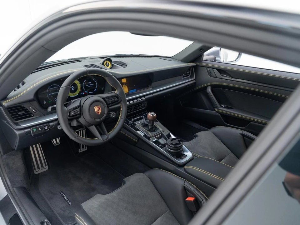 2026 Porsche 992 Carrera T - Image 4 of 31