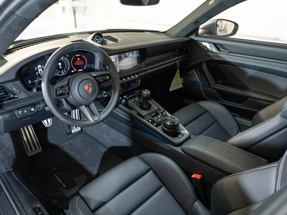 2026 Porsche 992 Carrera T - Image 4 of 4