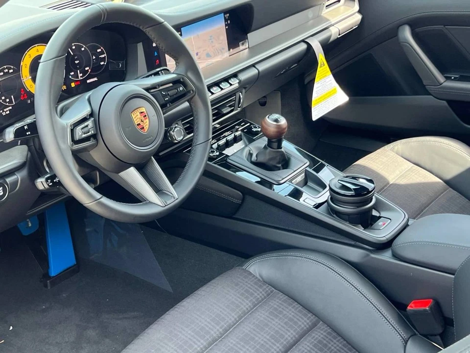 2026 Porsche 992 Carrera T - Image 4 of 4