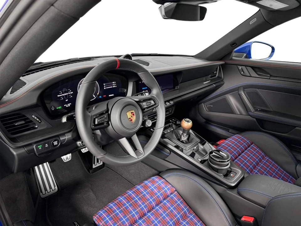 2026 Porsche 992 Carrera T - Image 4 of 5