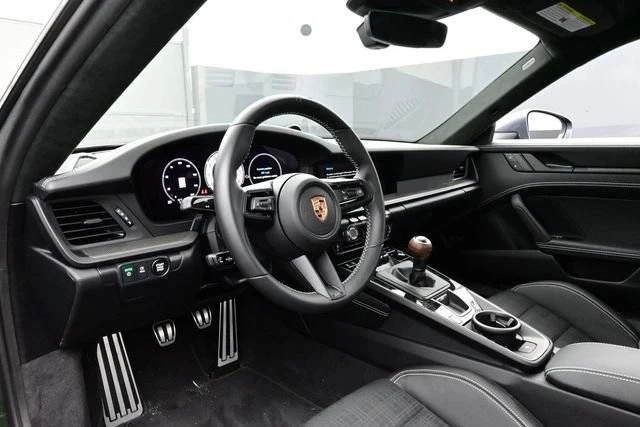 2026 Porsche 992 Carrera T - Image 4 of 5