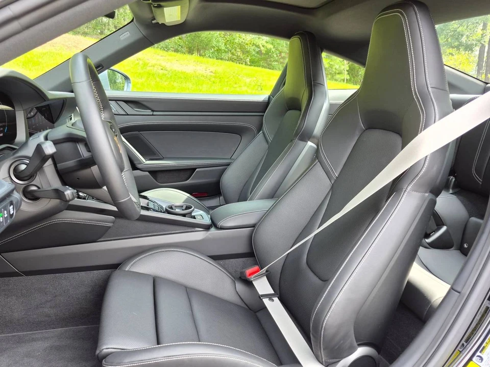 2026 Porsche 992 Carrera T - Image 5 of 5