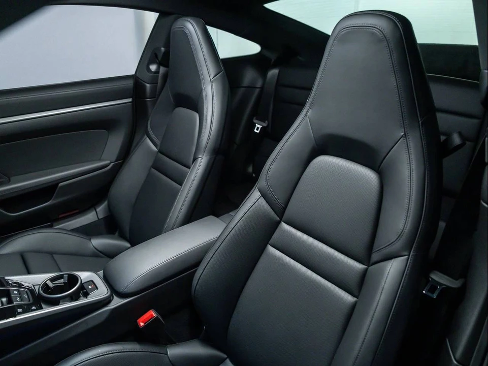 2026 Porsche 992 Carrera - Image 5 of 5