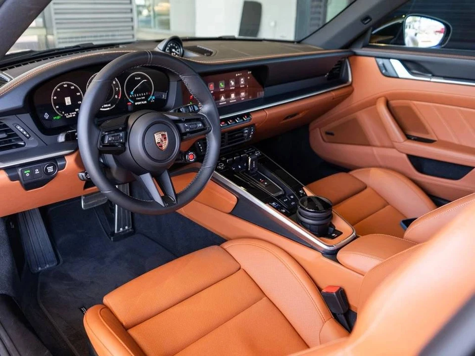2026 Porsche 992 Carrera - Image 5 of 5