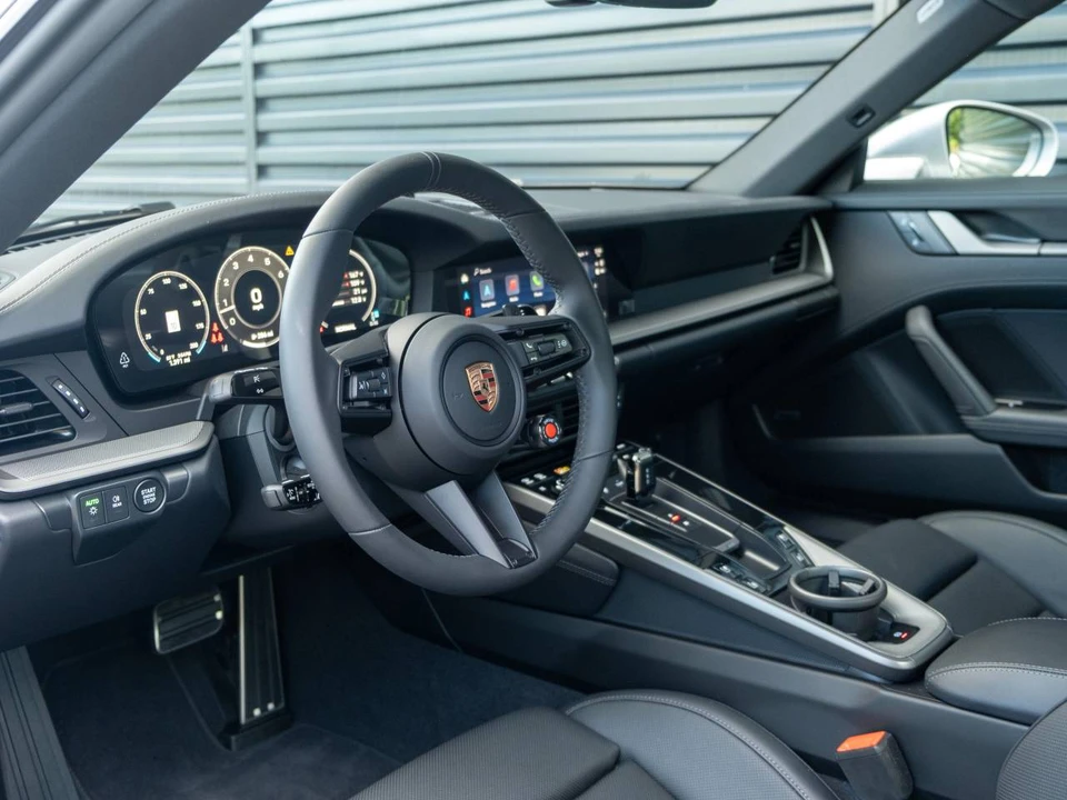 2026 Porsche 992 Carrera - Image 4 of 5