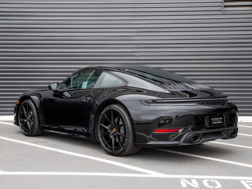 2026 Porsche 992 Carrera - Image 3 of 5