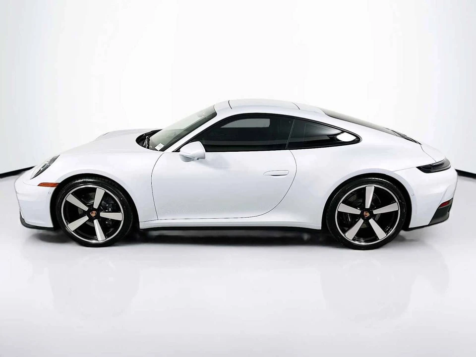 2026 Porsche 992 Carrera - Image 2 of 5
