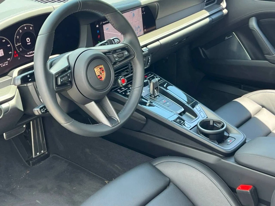 2026 Porsche 992 Carrera - Image 4 of 5