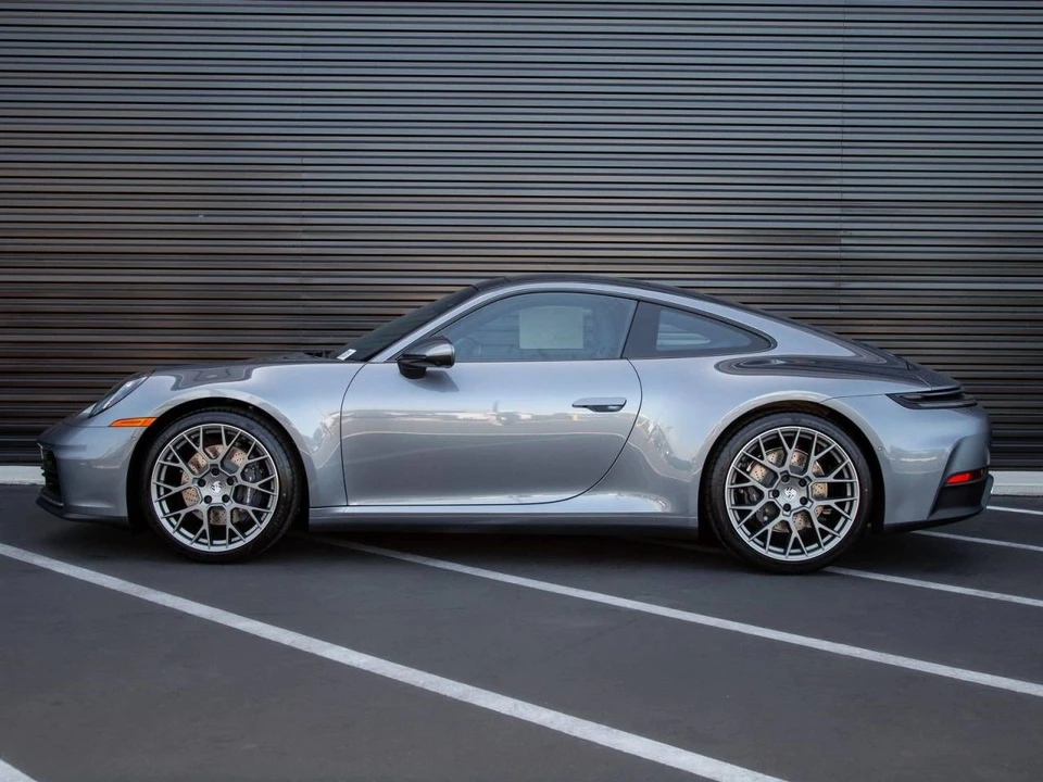 2026 Porsche 992 Carrera - Image 2 of 5