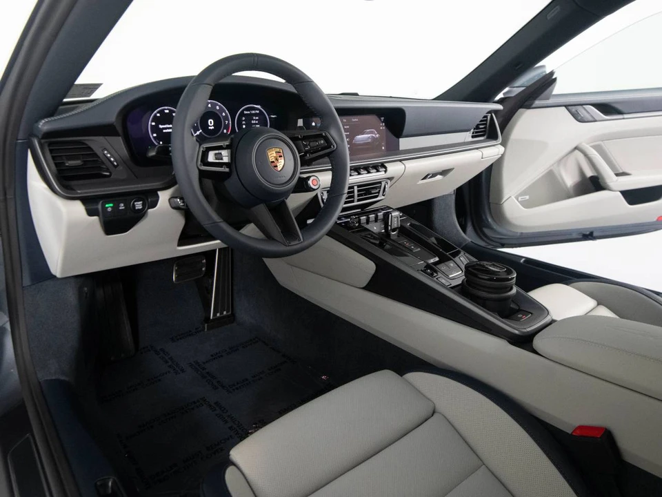 2026 Porsche 992 Carrera - Image 4 of 4