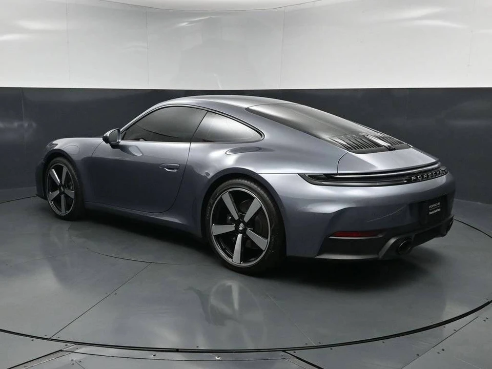 2026 Porsche 992 Carrera - Image 3 of 5