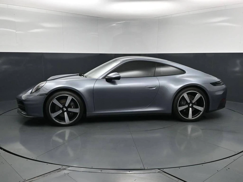 2026 Porsche 992 Carrera - Image 2 of 5