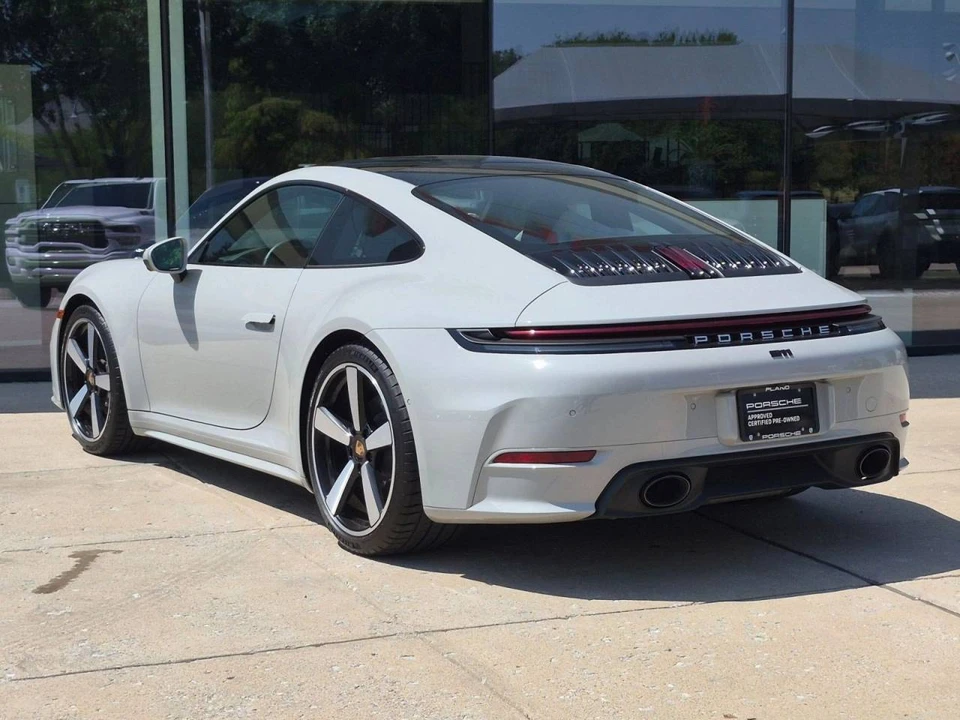 2026 Porsche 992 Carrera - Image 3 of 5