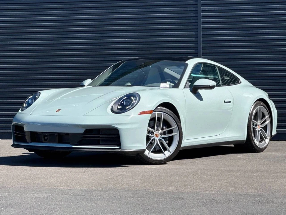 2026 Porsche 992 Carrera - Image 2 of 5