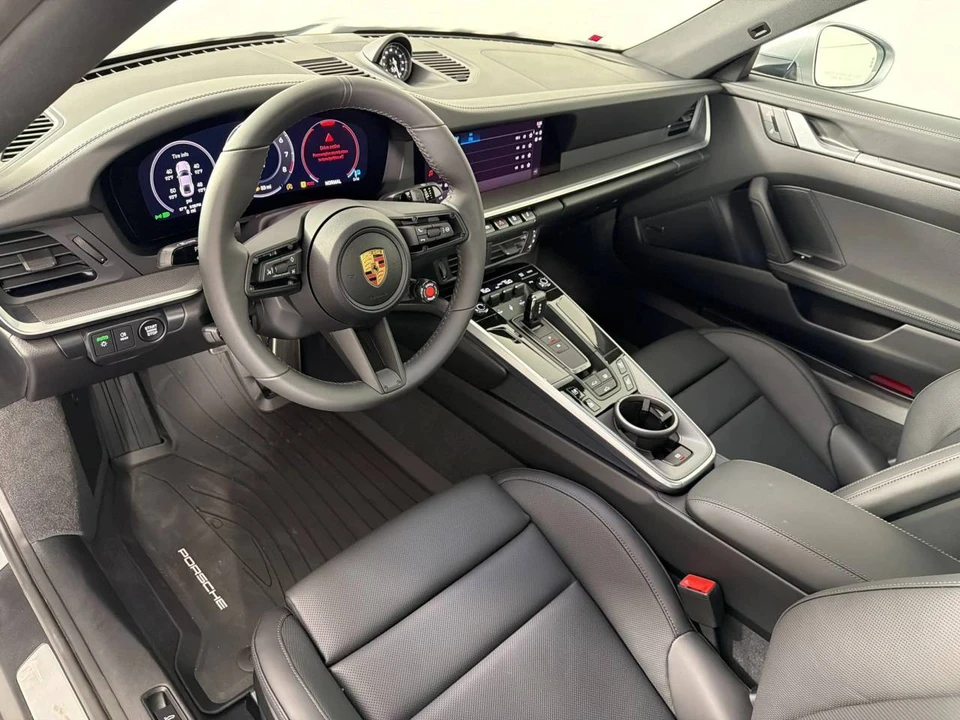 2026 Porsche 992 Carrera - Image 4 of 5