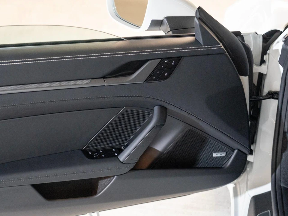 2026 Porsche 992 Carrera - Image 19 of 26