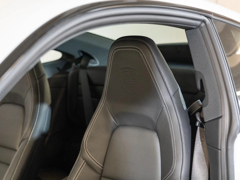 2026 Porsche 992 Carrera - Image 15 of 26
