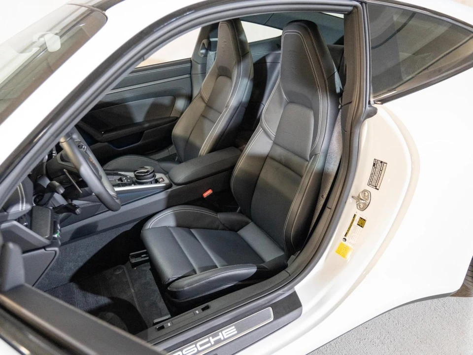 2026 Porsche 992 Carrera - Image 6 of 26