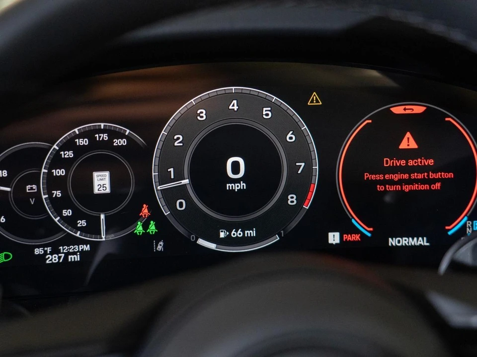 2026 Porsche 992 Carrera - Image 20 of 26