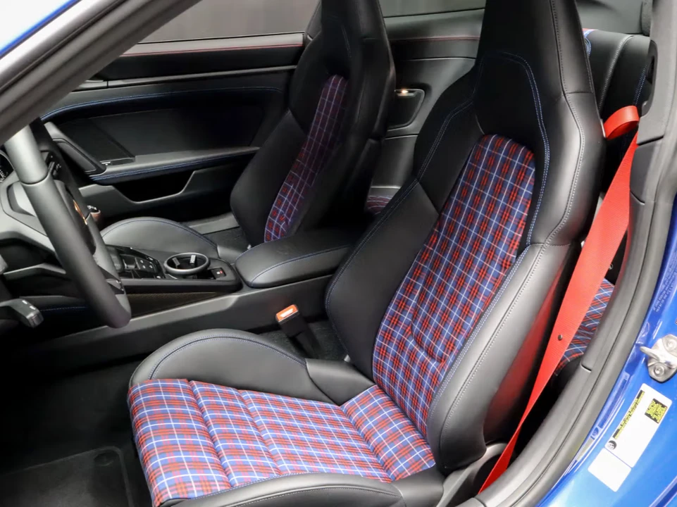 2026 Porsche 911 - Image 5 of 10