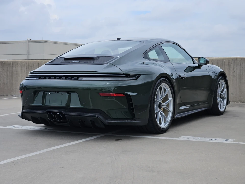 2026 Porsche 992 Carrera - Image 7 of 30