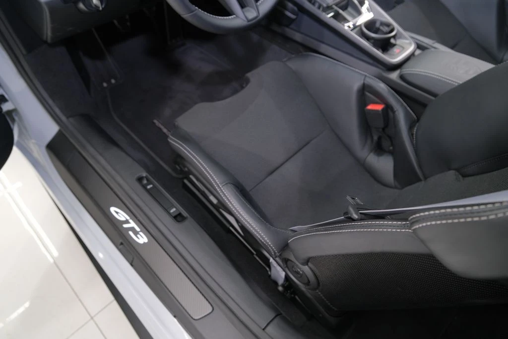 2026 Porsche 992 GT3 - Image 17 of 31