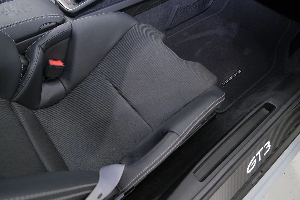 2026 Porsche 992 GT3 - Image 24 of 31