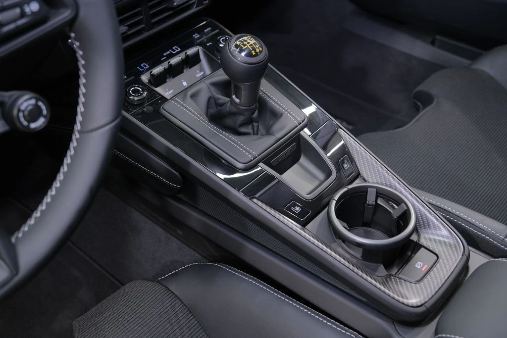 2026 Porsche 992 GT3 - Image 18 of 31