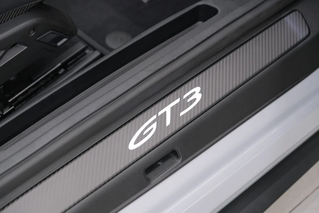 2026 Porsche 992 GT3 - Image 25 of 31