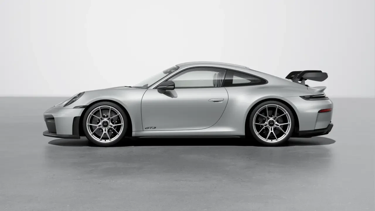 2026 Porsche 992 GT3 - Image 16 of 30