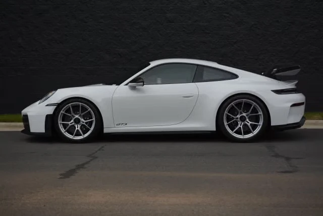 2026 Porsche 992 GT3 - Image 10 of 31