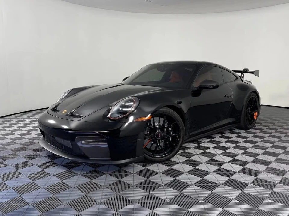 2026 Porsche 992 GT3 - Image 4 of 31