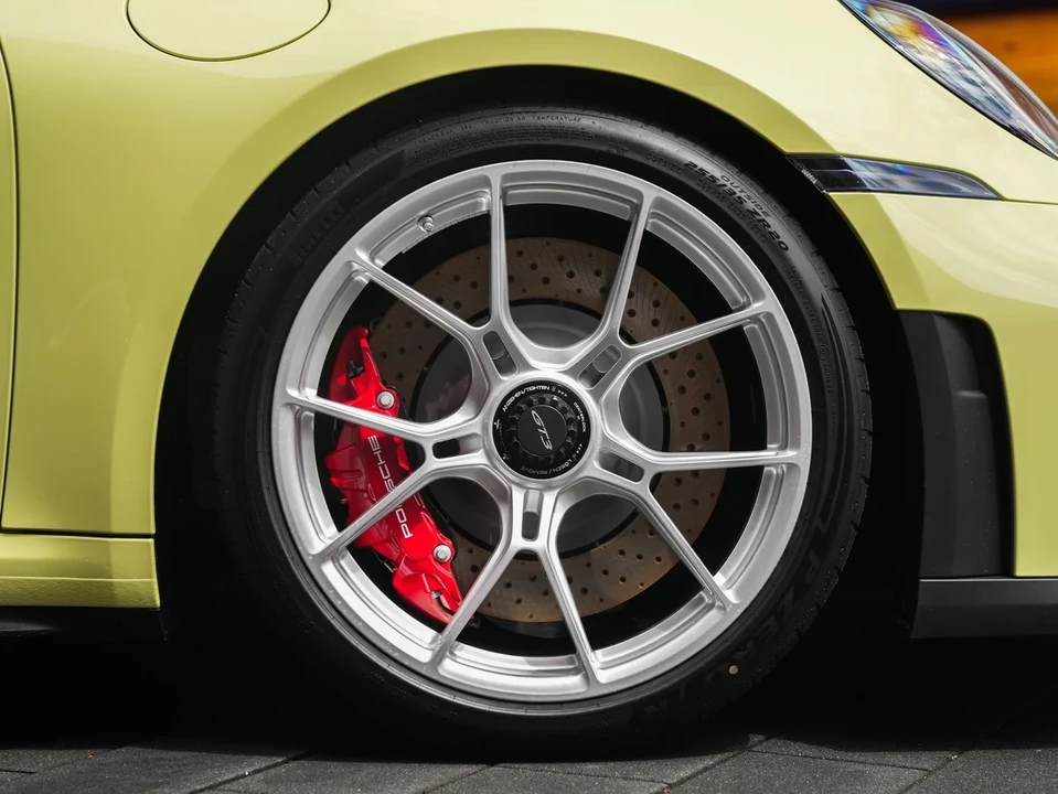 2026 Porsche 992 GT3 - Image 11 of 31