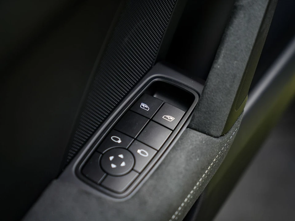 2026 Porsche 992 GT3 - Image 18 of 31