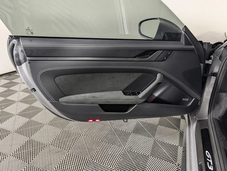 2026 Porsche 992 GT3 - Image 23 of 31
