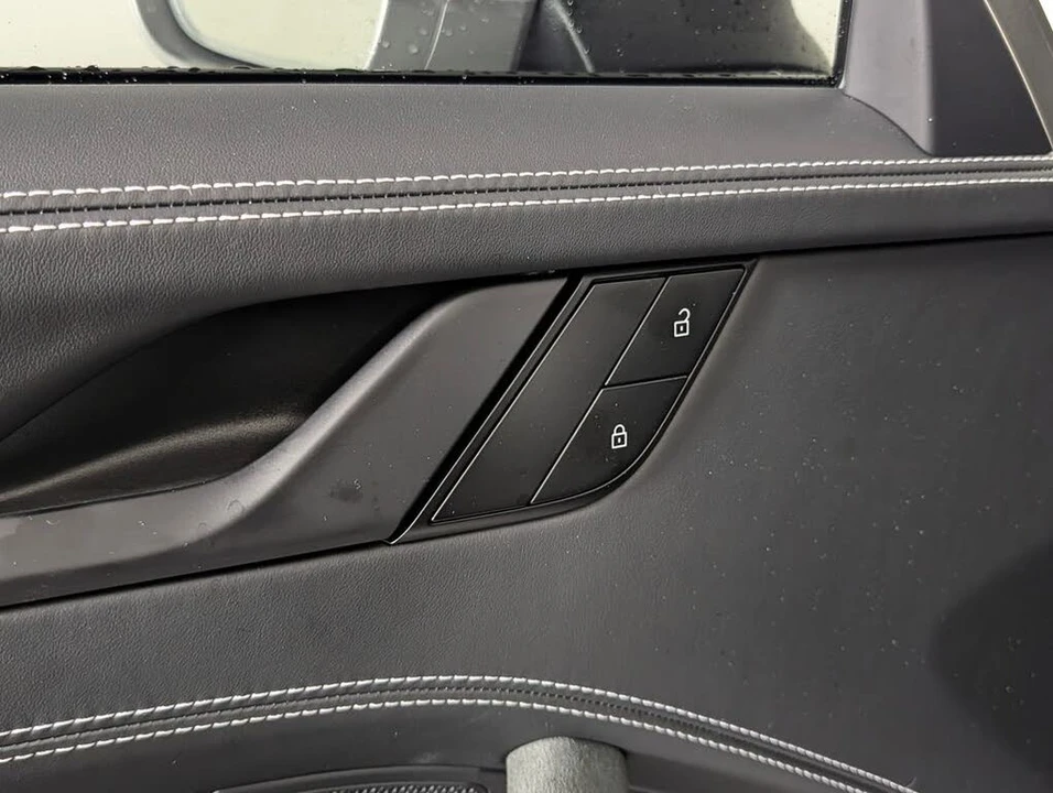 2026 Porsche 992 GT3 - Image 24 of 31