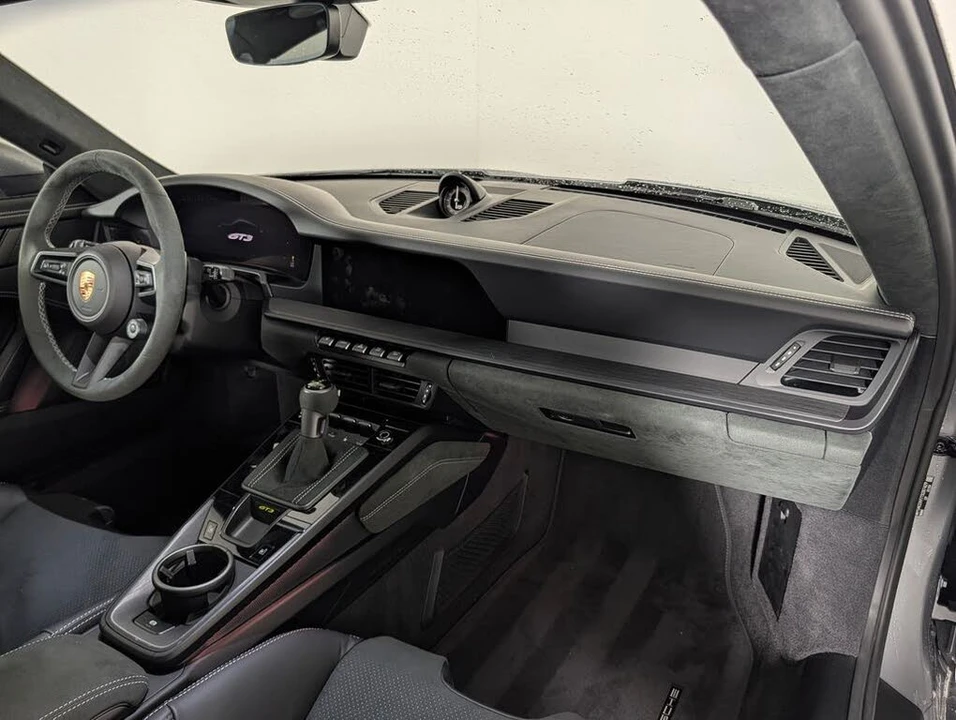 2026 Porsche 992 GT3 - Image 18 of 31
