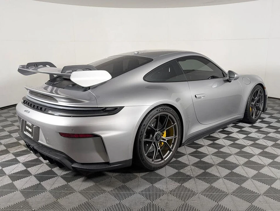 2026 Porsche 992 GT3 - Image 7 of 31