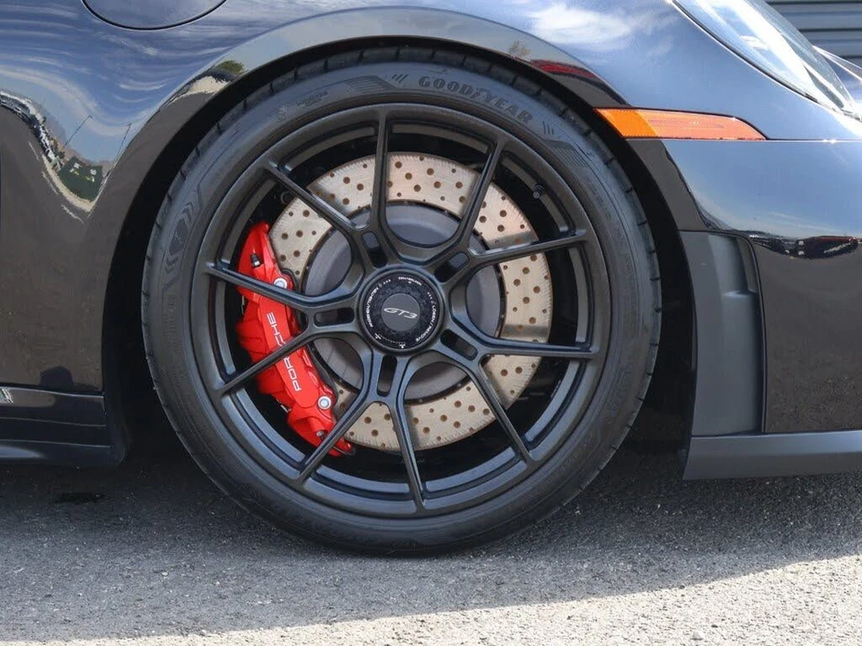 2026 Porsche 992 GT3 - Image 25 of 31
