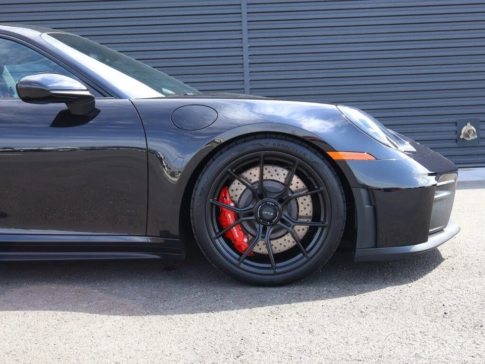 2026 Porsche 992 GT3 - Image 11 of 31