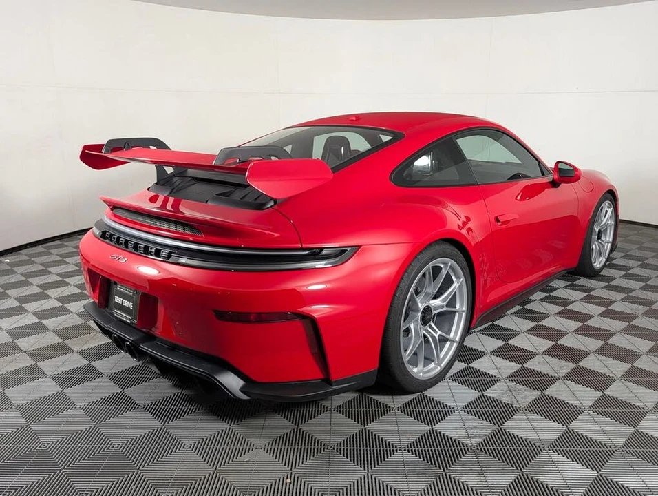 2026 Porsche 992 GT3 - Image 7 of 31