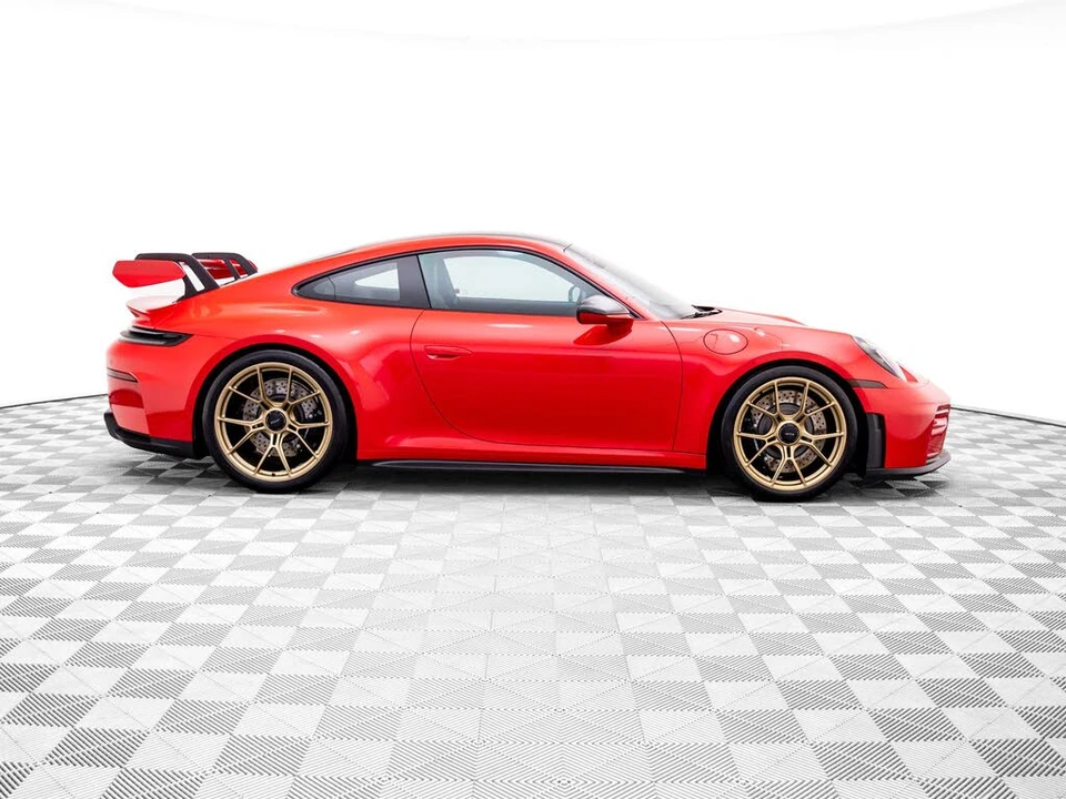 2026 Porsche 992 GT3 - Image 7 of 31