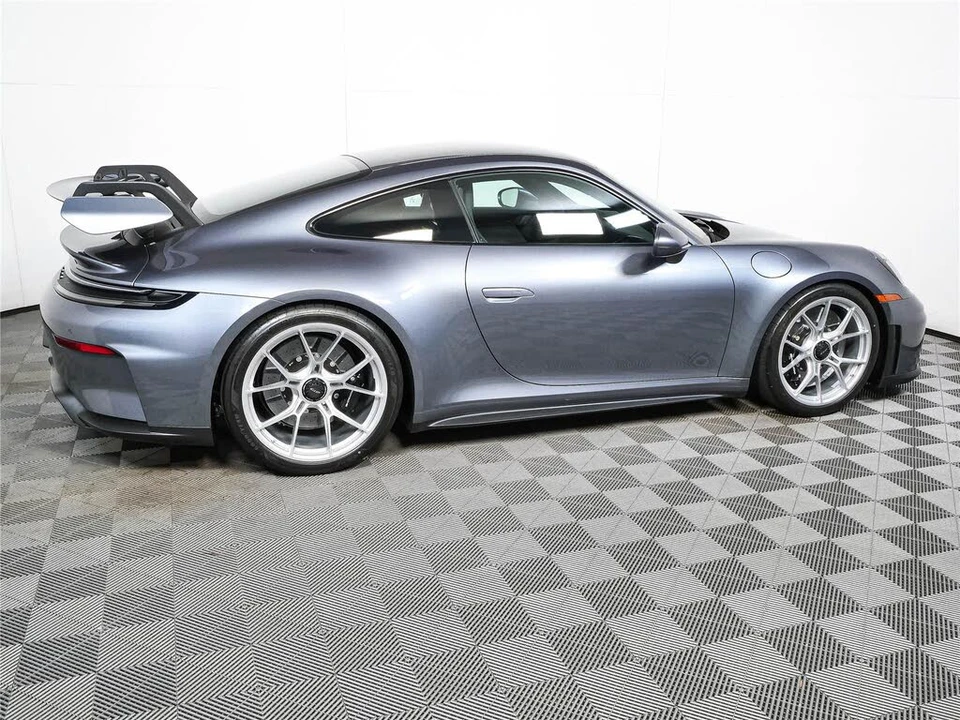 2026 Porsche 992 GT3 - Image 24 of 31