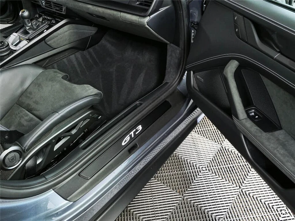 2026 Porsche 992 GT3 - Image 22 of 31